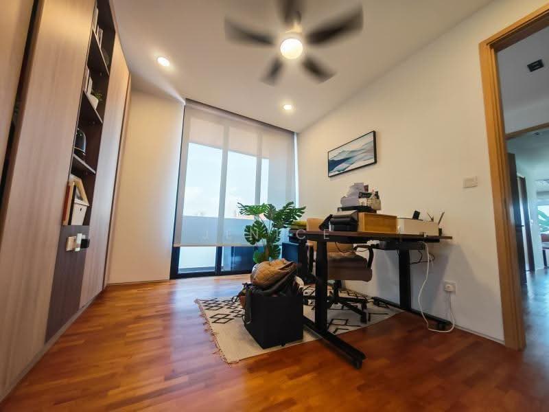 @Carmen Spacious New Semi-D Near Opera Estate Primary | 5 Ensuites | Pool | Solar Panels, Fidelio / Carmen / Tosca / Figaro / Woo Mon Chew, East Coast / Marine Parade, 5 Bedrooms, 7,545 sqft, Semi-Detached House For Sale, by Jenice Tan, 500260753 - Study - PropertyGuru.com.sg