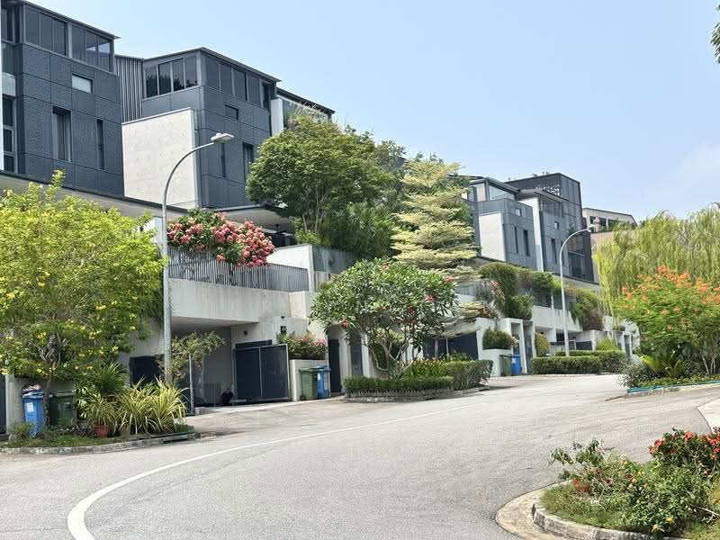 Victoria Park Villas, 3 Coronation Road, Tanglin / Holland / Bukit Timah, 5 Bedrooms, 4,628 sqft, Semi-Detached House For Sale, by Jerlyn Tan, 500260761 - Exterior - PropertyGuru.com.sg