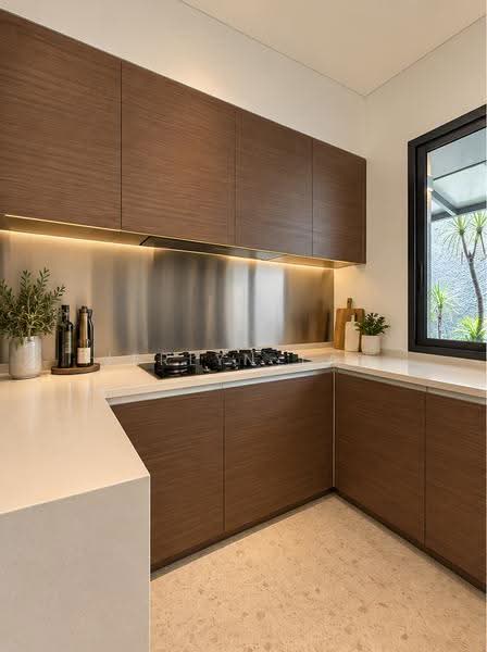 Victoria Park Villas, 3 Coronation Road, Tanglin / Holland / Bukit Timah, 5 Bedrooms, 4,628 sqft, Semi-Detached House For Sale, by Jerlyn Tan, 500260761 - Kitchen - PropertyGuru.com.sg