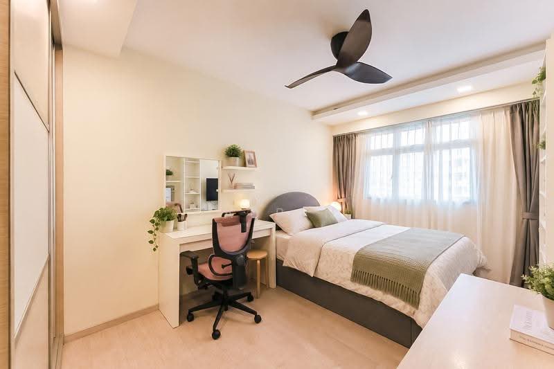 129C Canberra Street, 129C Canberra Street, Sembawang / Yishun, 4 Bedrooms, 1,216 sqft, HDB Flat For Sale, by Lauren Lim, 500260767 - Master Bedroom - PropertyGuru.com.sg