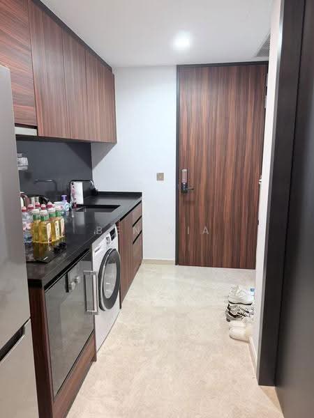Pullman Residences, 18 Dunearn Road, Newton / Novena, 1 Bedroom, 463 sqft, Condominium For Sale, by Ben XIA 夏天鹏, 500260784 - Kitchen - PropertyGuru.com.sg