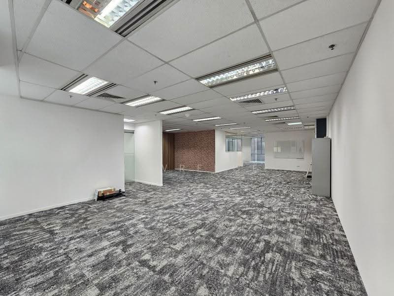 Royal Group Building, 3 Phillip Street, Boat Quay / Raffles Place / Marina, 2,325 sqft, Office For Rent, by Lawrence Leo, 500260785 - Interior - CommercialGuru.com.sg