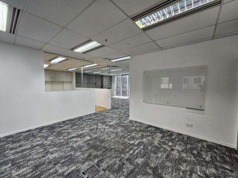 Royal Group Building, 3 Phillip Street, Boat Quay / Raffles Place / Marina, 2,325 sqft, Office For Rent, by Lawrence Leo, 500260785 - Interior - CommercialGuru.com.sg