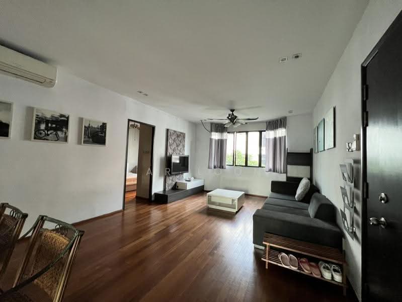 Mendon Spring, 198 Pasir Panjang Road, Buona Vista / West Coast / Clementi New Town, Room Rental, 110 sqft, Condominium For Rent, by Kar Loon Choong, 500260795 - Living Room - PropertyGuru.com.sg