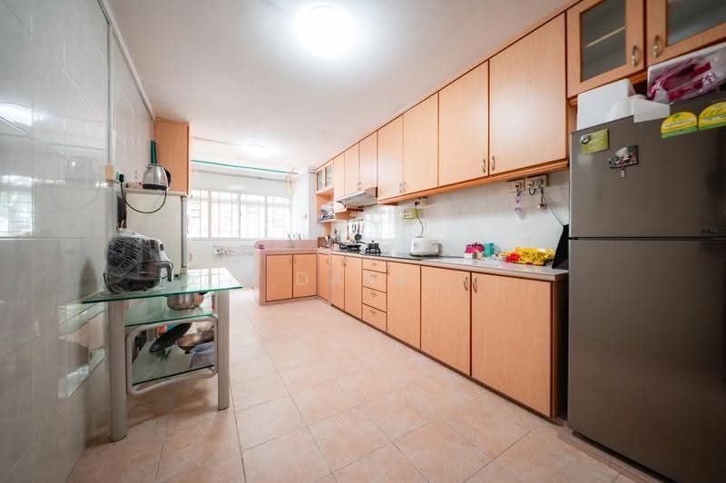10 Eunos Crescent, 10 Eunos Crescent, Eunos / Geylang / Paya Lebar, 3 Bedrooms, 980 sqft, HDB Flat For Sale, by Dave Tan, 500260809 - Kitchen - PropertyGuru.com.sg