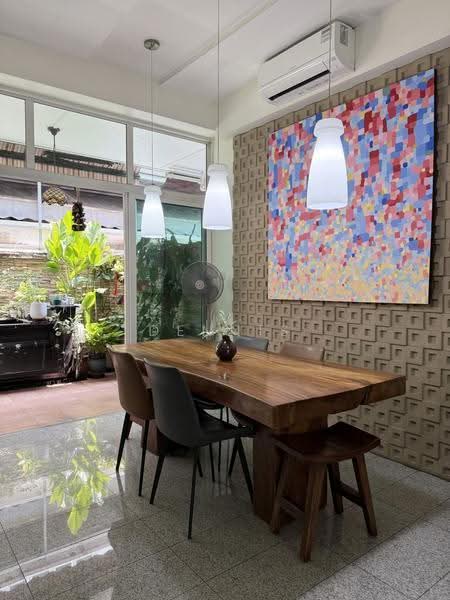 The Shaughnessy, Miltonia Close, Sembawang / Yishun, 5 Bedrooms, 3,283 sqft, Terraced House For Sale, by Dennis Lim, 500260821 - Dining Room - PropertyGuru.com.sg