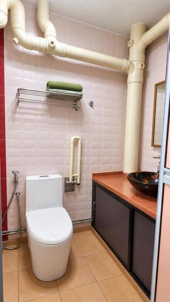 505 Jelapang Road, 505 Jelapang Road, Dairy Farm / Bukit Panjang / Choa Chu Kang, 3 Bedrooms, 1,076 sqft, HDB Flat For Sale, by Azhar Sulaiman, 500260825 - Bathroom - PropertyGuru.com.sg