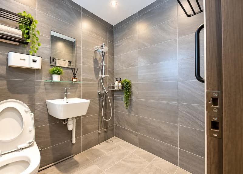 803 Woodlands Street 81, 803 Woodlands Street 81, Admiralty / Woodlands, 2 Bedrooms, 721 sqft, HDB Flat For Rent, by Pius Yap Chih Hong 叶智弘, 500260846 - Bathroom - PropertyGuru.com.sg