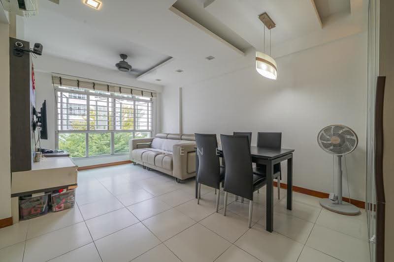 452 Yishun Ring Road, 452 Yishun Ring Road, Sembawang / Yishun, 3 Bedrooms, 990 sqft, HDB Flat For Sale, by RENE LIM, 500260861 - Living Room - PropertyGuru.com.sg