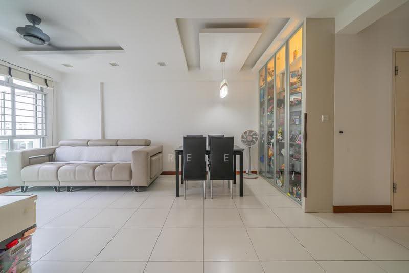 452 Yishun Ring Road, 452 Yishun Ring Road, Sembawang / Yishun, 3 Bedrooms, 990 sqft, HDB Flat For Sale, by RENE LIM, 500260861 - Living Room - PropertyGuru.com.sg