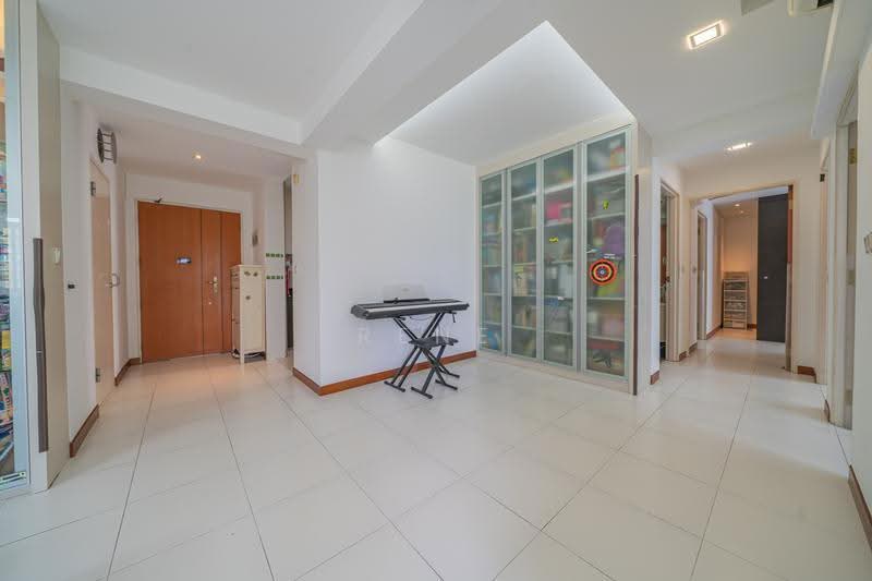 452 Yishun Ring Road, 452 Yishun Ring Road, Sembawang / Yishun, 3 Bedrooms, 990 sqft, HDB Flat For Sale, by RENE LIM, 500260861 - Living Room - PropertyGuru.com.sg