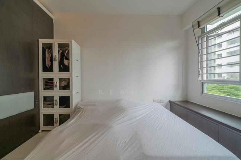 452 Yishun Ring Road, 452 Yishun Ring Road, Sembawang / Yishun, 3 Bedrooms, 990 sqft, HDB Flat For Sale, by RENE LIM, 500260861 - Master Bedroom - PropertyGuru.com.sg