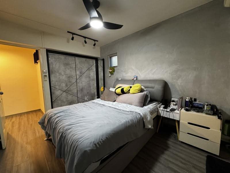 239 Bukit Batok East Avenue 5, 239 Bukit Batok East Avenue 5, Dairy Farm / Bukit Panjang / Choa Chu Kang, 3 Bedrooms, 1,001 sqft, HDB Flat For Sale, by Kelvin Tan 陈克辉, 500260869 - Bedroom - PropertyGuru.com.sg
