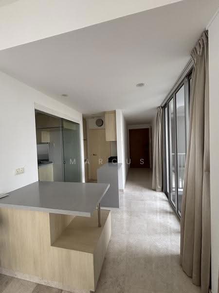 The Parc Condominium, 15 West Coast Walk, Buona Vista / West Coast / Clementi New Town, 4 Bedrooms, 1,507 sqft, Condominium For Rent, by Marcus Lim, 500260874 - Dry Kitchen and Entrance - PropertyGuru.com.sg