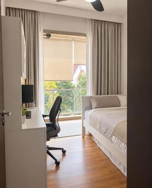 Sea Horizon, 1 Pasir Ris Rise, Pasir Ris / Tampines, 5 Bedrooms, 1,615 sqft, Condominium For Sale, by Elaine Lim, 500260889 - Bedroom - PropertyGuru.com.sg