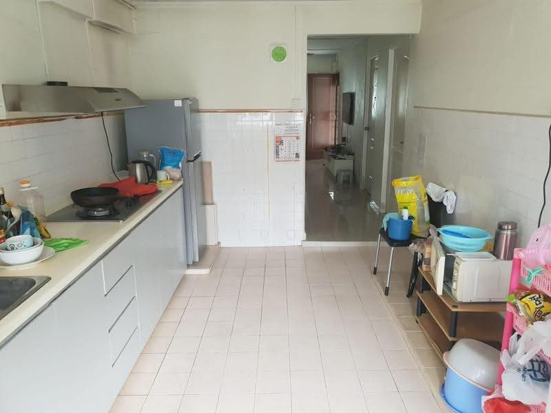 140 Yishun Ring Road, 140 Yishun Ring Road, Sembawang / Yishun, 2 Bedrooms, 731 sqft, HDB Flat For Rent, by Luo Jie, 500260893 - Kitchen - PropertyGuru.com.sg