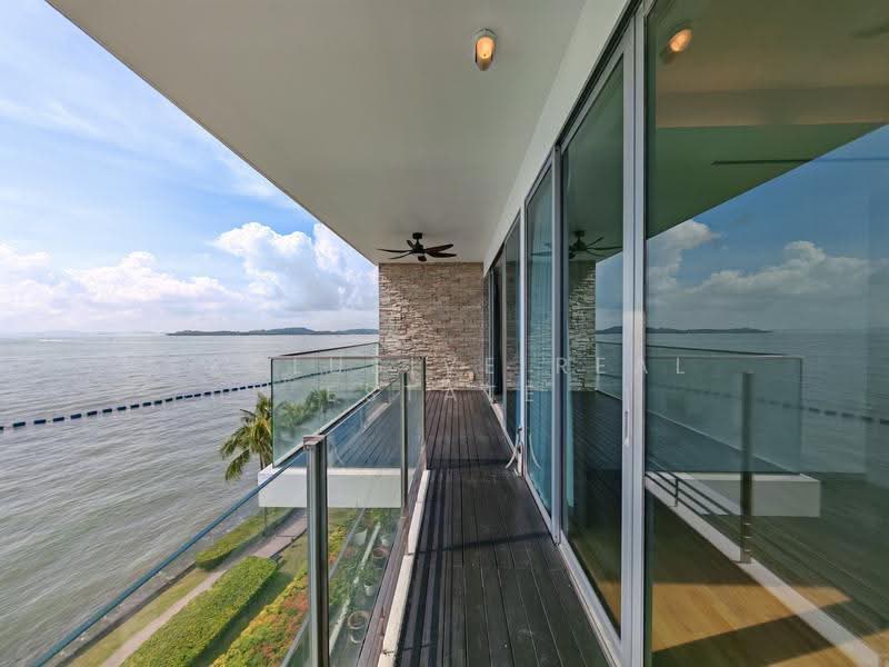 The Azure, 201 Ocean Drive, Harbourfront / Telok Blangah, 3 Bedrooms, 1,711 sqft, Condominium For Rent, by ARTHUR, 500260895 - Balcony - PropertyGuru.com.sg