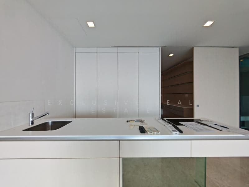 The Azure, 201 Ocean Drive, Harbourfront / Telok Blangah, 3 Bedrooms, 1,711 sqft, Condominium For Rent, by ARTHUR, 500260895 - Kitchen - PropertyGuru.com.sg