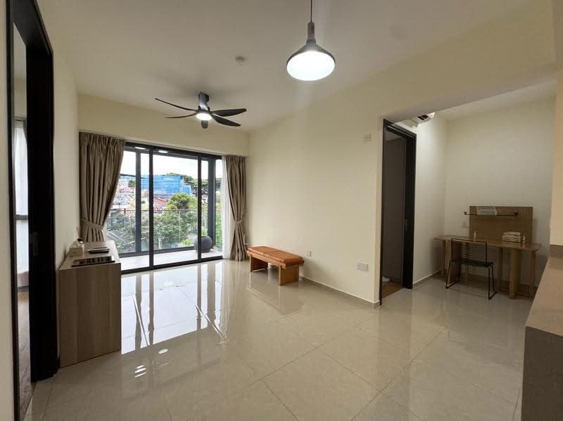 The Gazania, 5 How Sun Drive, Hougang / Punggol / Sengkang, 2 Bedrooms, 700 sqft, Condominium For Sale, by Luo Jie, 500260901 - Living Room - PropertyGuru.com.sg
