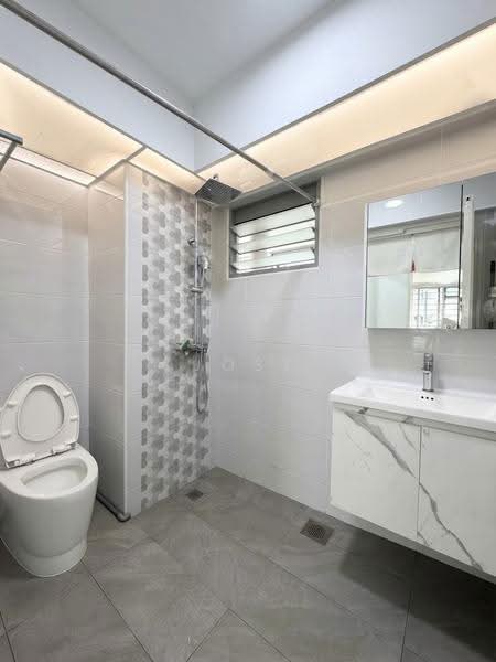 271D Punggol Walk, 271D Punggol Walk, Hougang / Punggol / Sengkang, 3 Bedrooms, 990 sqft, HDB Flat For Sale, by Jose Loh Zhenhao, 500260902 - Bathroom - PropertyGuru.com.sg