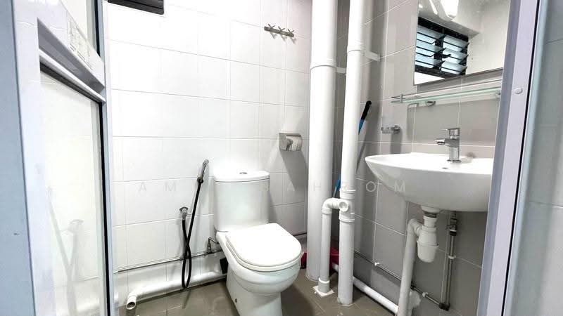 101 Bedok Reservoir Road, 101 Bedok Reservoir Road, Bedok / Upper East Coast, 3 Bedrooms, 1,302 sqft, HDB Flat For Sale, by Amir Bahrom, 500260908 - Bathroom - PropertyGuru.com.sg