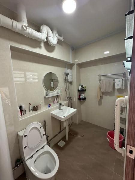 704 Woodlands Drive 40, 704 Woodlands Drive 40, Admiralty / Woodlands, 3 Bedrooms, 1,097 sqft, HDB Flat For Sale, by Annie Huang, 500260912 - Bathroom - PropertyGuru.com.sg