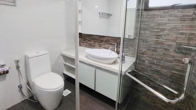 Parc Oasis, 49 Jurong East Avenue 1, Boon Lay / Jurong / Tuas, Room Rental, 100 sqft, Condominium For Rent, by Bespoke Habitat Pte Ltd, 500260916 - 17-03_MBR1 - PropertyGuru.com.sg
