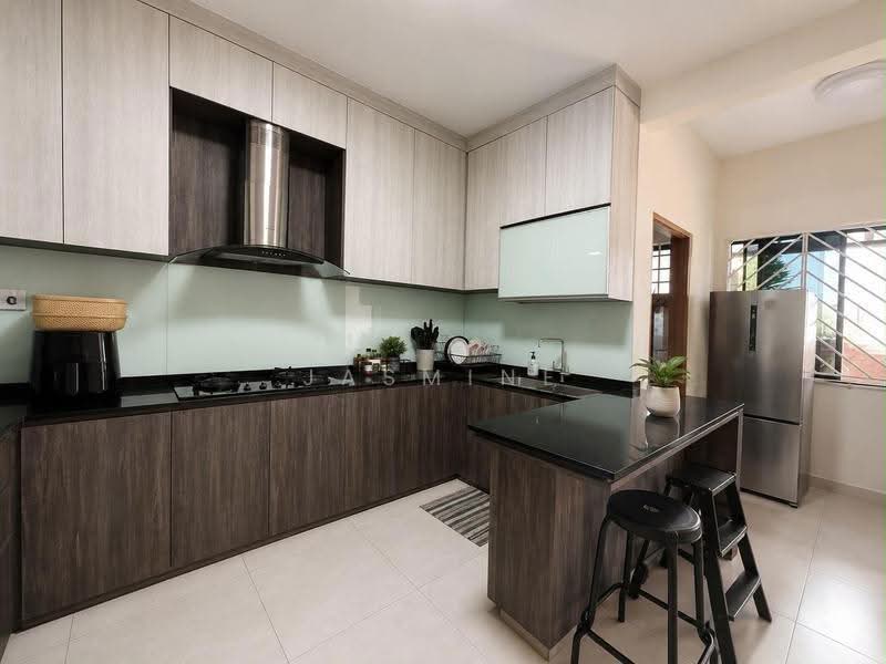 Pasir Ris Beach Park, 72 Pasir Ris Terrace, Pasir Ris / Tampines, 4 Bedrooms, 2,922 sqft, Terraced House For Sale, by Jasmine Ye, 500260926 - Kitchen - PropertyGuru.com.sg