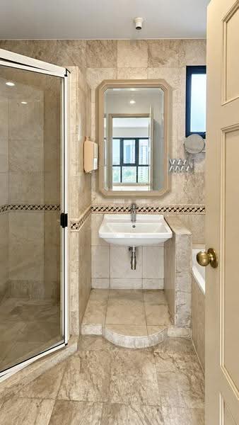 Heritage View, 6 Dover Rise, Buona Vista / West Coast / Clementi New Town, 3 Bedrooms, 1,313 sqft, Condominium For Sale, by Jose Loh Zhenhao, 500260953 - Bathroom - PropertyGuru.com.sg
