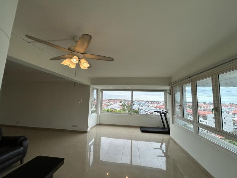Bedok Court, 297 Bedok South Avenue 3, Bedok / Upper East Coast, 3 Bedrooms, 2,273 sqft, Condominium For Sale, by Johnson Tay, 500260981 - PropertyGuru.com.sg