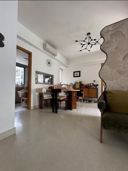 Waterford Residence, 21 Kim Yam Road, Orchard / River Valley, 3 Bedrooms, 1,399 sqft, Condominium For Sale, by Vanz Han, 500260989 - Living Room - PropertyGuru.com.sg