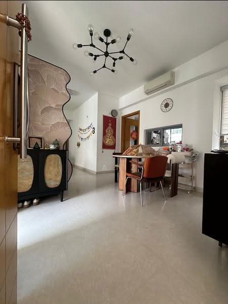 Waterford Residence, 21 Kim Yam Road, Orchard / River Valley, 3 Bedrooms, 1,399 sqft, Condominium For Sale, by Vanz Han, 500260989 - Dining Room - PropertyGuru.com.sg