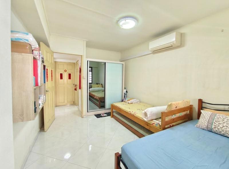 608 Choa Chu Kang Street 62, 608 Choa Chu Kang Street 62, Dairy Farm / Bukit Panjang / Choa Chu Kang, 3 Bedrooms, 1,162 sqft, HDB Flat For Sale, by Alex Lim, 500261007 - Bedroom - PropertyGuru.com.sg