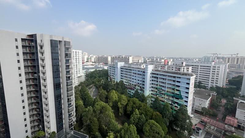 Lake Grande, 10 Jurong Lake Link, Boon Lay / Jurong / Tuas, 2 Bedrooms, 818 sqft, Condominium For Sale, by Adel Goh 吴慧芬, 500261008 - Exterior - PropertyGuru.com.sg