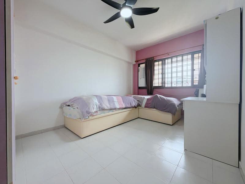 467 Jurong West Street 41, 467 Jurong West Street 41, Boon Lay / Jurong / Tuas, 3 Bedrooms, 1,302 sqft, HDB Flat For Sale, by Lynn Lim, 500261015 - Bedroom - PropertyGuru.com.sg
