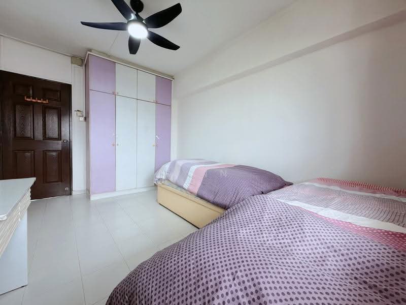 467 Jurong West Street 41, 467 Jurong West Street 41, Boon Lay / Jurong / Tuas, 3 Bedrooms, 1,302 sqft, HDB Flat For Sale, by Lynn Lim, 500261015 - Bedroom - PropertyGuru.com.sg