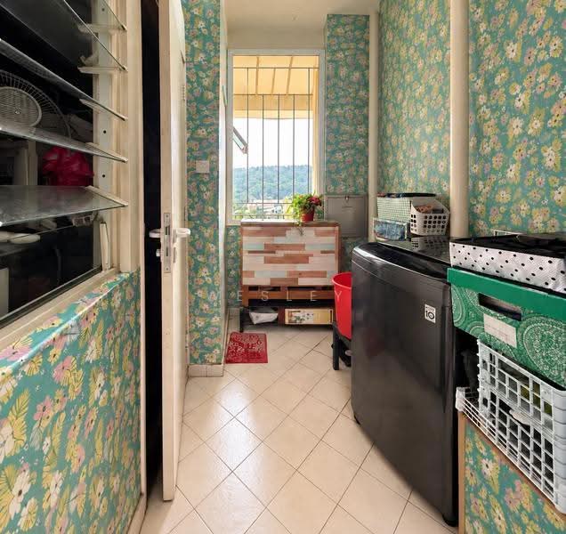 Hillbrooks, 88 Hillview Avenue, Dairy Farm / Bukit Panjang / Choa Chu Kang, 3 Bedrooms, 1,335 sqft, Condominium For Sale, by Wesley Yuen, 500261033 - Balcony - PropertyGuru.com.sg