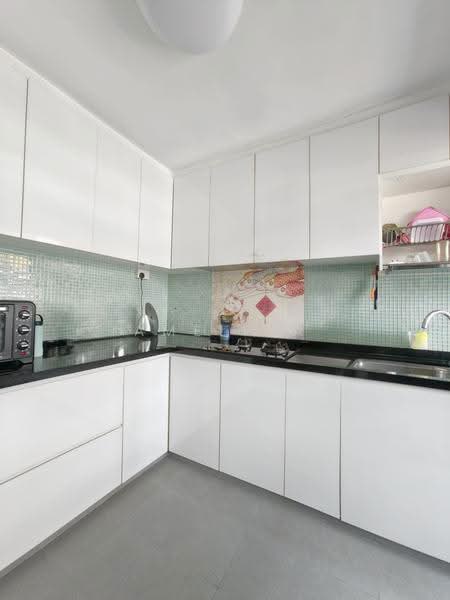 15 Eunos Crescent, 15 Eunos Crescent, Eunos / Geylang / Paya Lebar, 3 Bedrooms, 1,259 sqft, HDB Flat For Sale, by Amelina Ayob, 500261042 - Kitchen - PropertyGuru.com.sg