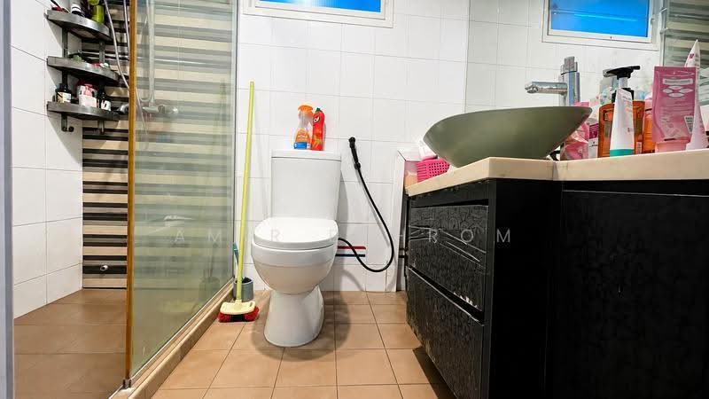 619C Punggol Drive, 619C Punggol Drive, Hougang / Punggol / Sengkang, 3 Bedrooms, 1,001 sqft, HDB Flat For Sale, by Amir Bahrom, 500261060 - Bathroom - PropertyGuru.com.sg