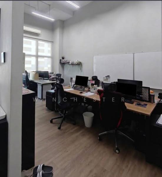 Tradehub 21, 18 Boon Lay Way, Boon Lay / Jurong / Tuas, 1,453 sqft, Light Industrial (B1) For Rent, by Winchester Lin, 500261065 - Interior - CommercialGuru.com.sg
