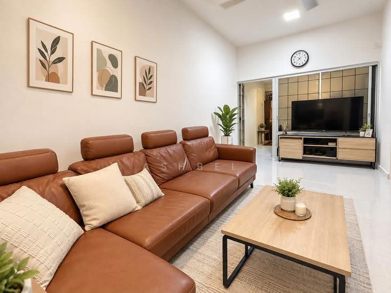 Sembawang Hills Estate, 40 Nemesu Avenue, Ang Mo Kio / Bishan / Thomson, 3 Bedrooms, 1,986 sqft, Terraced House For Sale, by Ashbel Choo, 500261095 - Living Room - PropertyGuru.com.sg