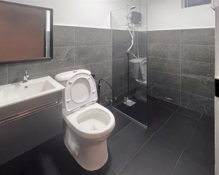FH semi detached Sembawang Straits Estate, Jalan Basong Jalan Machang Jalan Kandis Sembawang Road, Sembawang / Yishun, 3 Bedrooms, 1,900 sqft, Semi-Detached House For Sale, by Jolyn Goh, 500261099 - Bathroom - PropertyGuru.com.sg