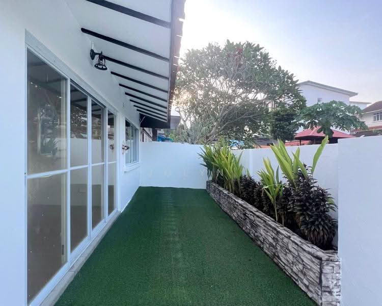 FH semi detached Sembawang Straits Estate, Jalan Basong Jalan Machang Jalan Kandis Sembawang Road, Sembawang / Yishun, 3 Bedrooms, 1,900 sqft, Semi-Detached House For Sale, by Jolyn Goh, 500261099 - Exterior - PropertyGuru.com.sg
