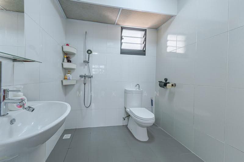 113B Alkaff Crescent, 113B Alkaff Crescent, Macpherson / Potong Pasir, 2 Bedrooms, 731 sqft, HDB Flat For Sale, by Mark Tan, 500261110 - Bathroom - PropertyGuru.com.sg
