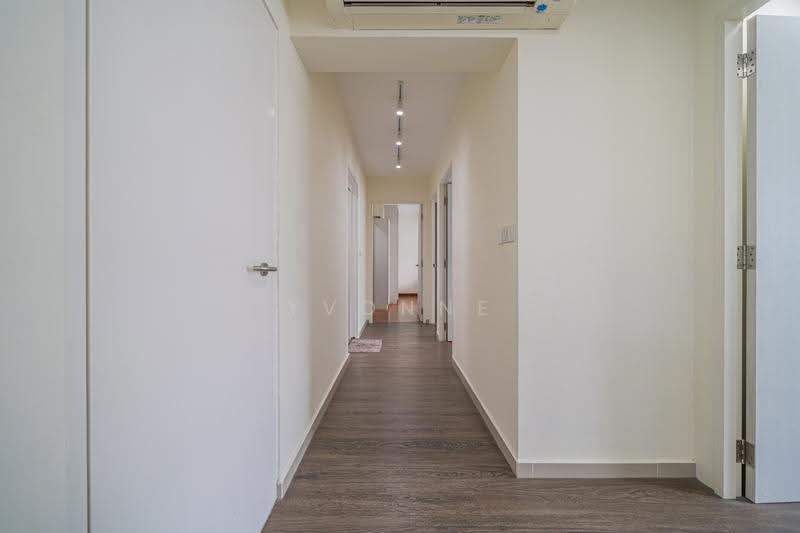 175A Corporation Tiara, 175A Yung Kuang Road, Boon Lay / Jurong / Tuas, 4 Bedrooms, 1,216 sqft, HDB Flat For Sale, by Yvonne Lim, 500261113 - Corridor - PropertyGuru.com.sg
