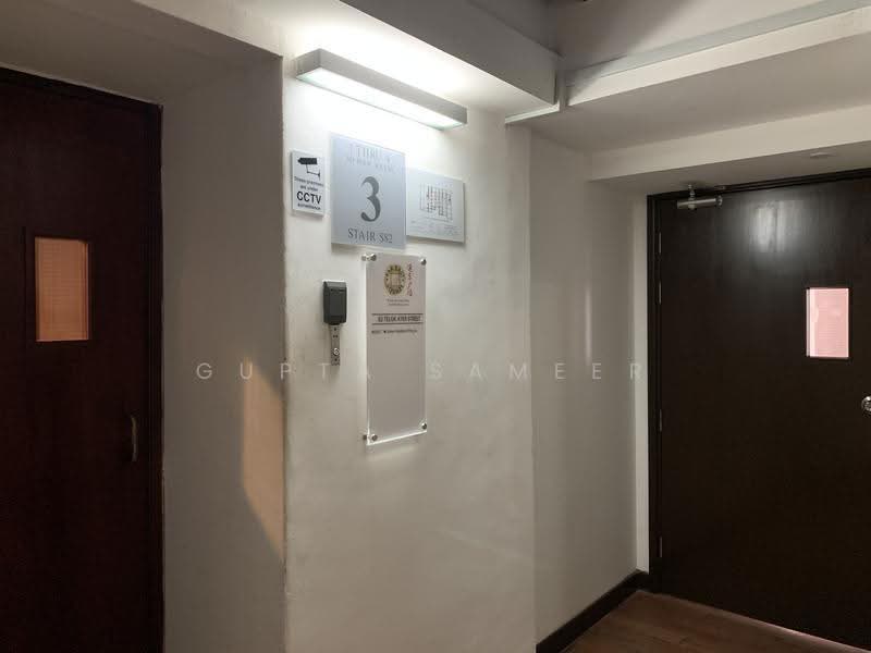 82 Telok Ayer, 82 Telok Ayer, Boat Quay / Raffles Place / Marina, 2,131 sqft, Office For Rent, by Gupta Sameer Raj, 500261127 - Corridor - CommercialGuru.com.sg