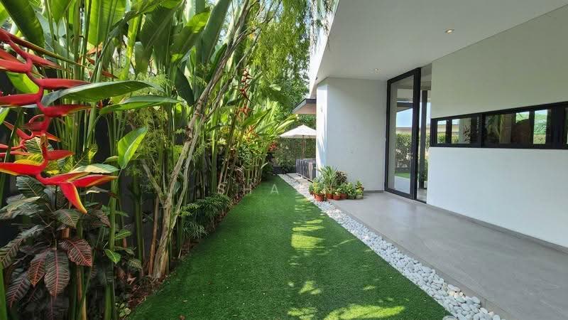 Sime Road, Sime Road, Newton / Novena, 5 Bedrooms, 5,311 sqft, Semi-Detached House For Sale, by Shaun Dhillon, 500261154 - Backyard - PropertyGuru.com.sg