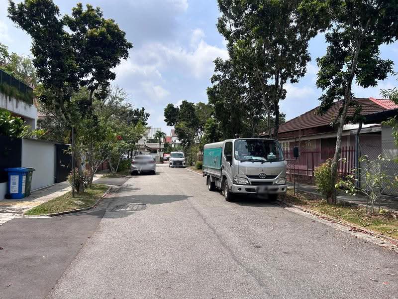 Serangoon Garden - Single Storey House, Hougang / Punggol / Sengkang, 3 Bedrooms, 1,000 sqft, Semi-Detached House For Sale, by Vincent Wong 黄道平, 500261162 - Exterior - PropertyGuru.com.sg
