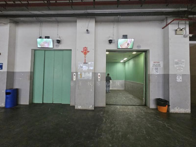 Elite Industrial Building I, 32 Kallang Pudding Road, Macpherson / Potong Pasir, 1,421 sqft, Warehouse For Rent, by Benson Chan, 500261163 - Corridor - CommercialGuru.com.sg