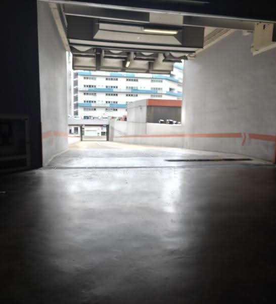 Pioneer Junction, 3 Soon Lee Street, Boon Lay / Jurong / Tuas, 1,141 sqft, Factory / Workshop (B2) For Sale, by Serene Goh, 500261173 - Carpark ramp - CommercialGuru.com.sg
